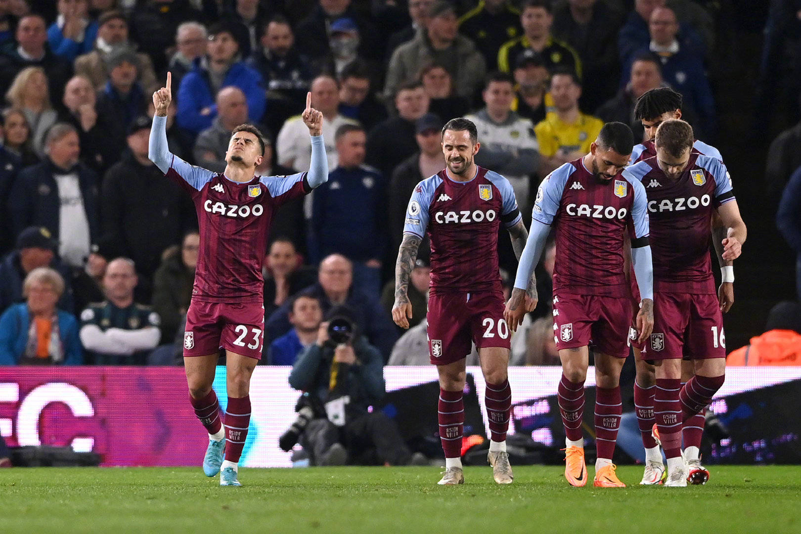 位年轻的篮 位年轻的篮