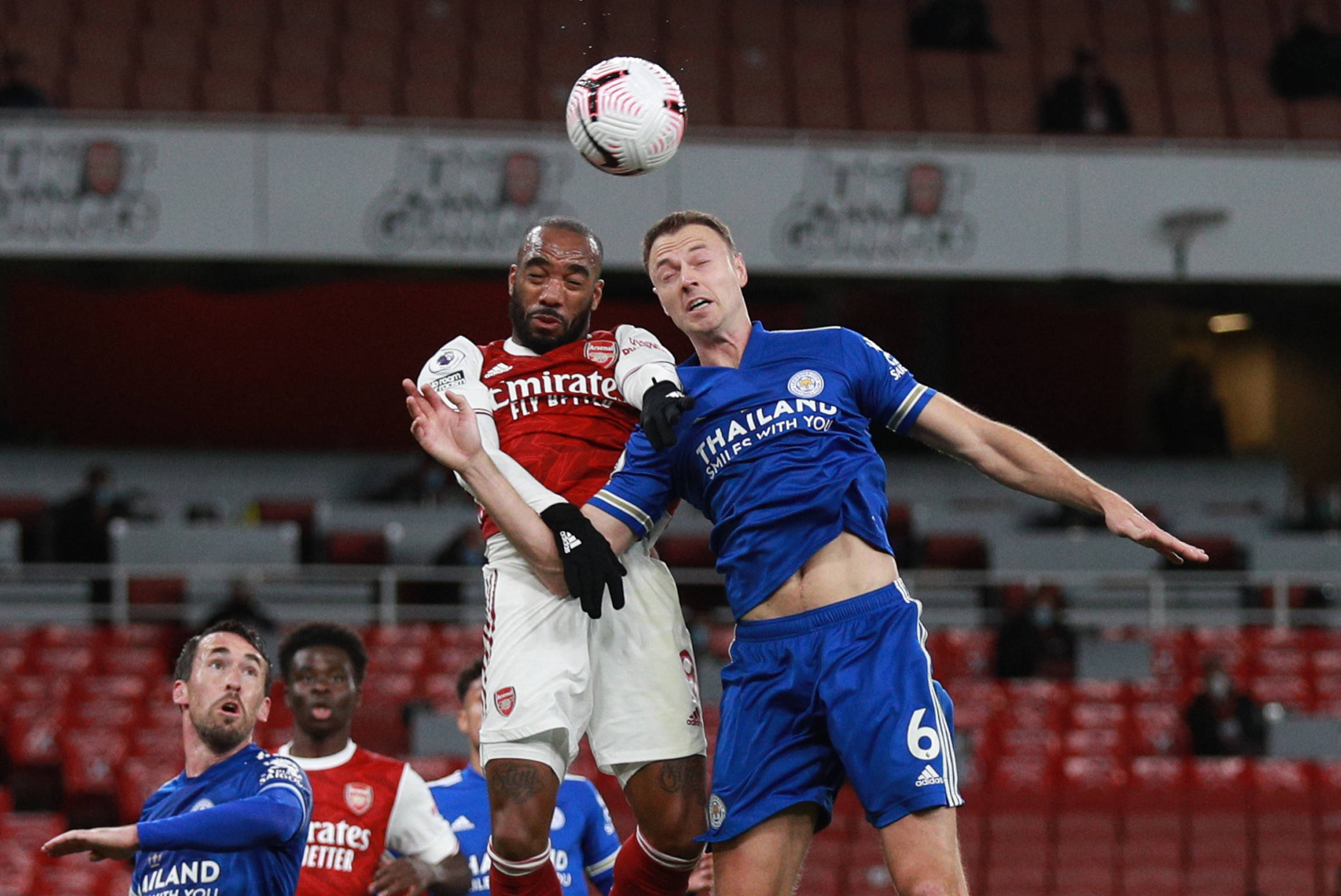 巴萨通过在 巴萨通过在